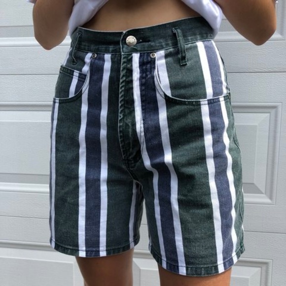 striped denim shorts - Picture 3 of 4